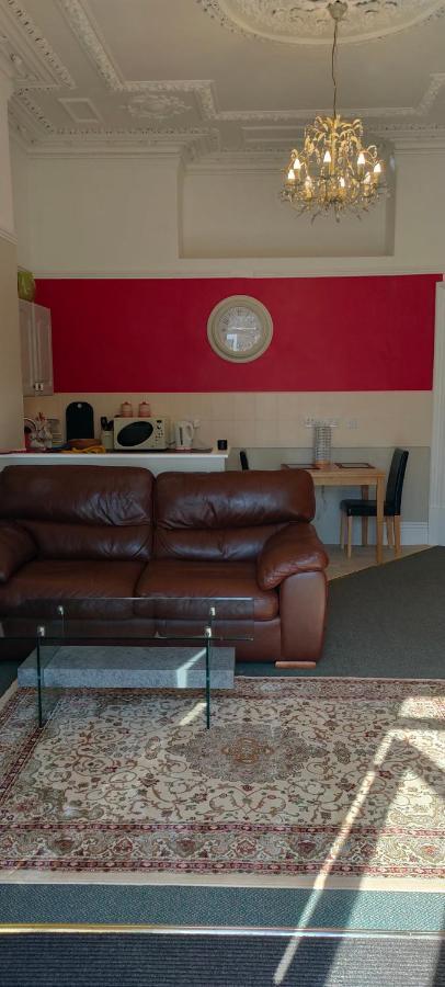 Fishtail House - Stylish Apartments Minutes From The Sea 혼지 외부 사진